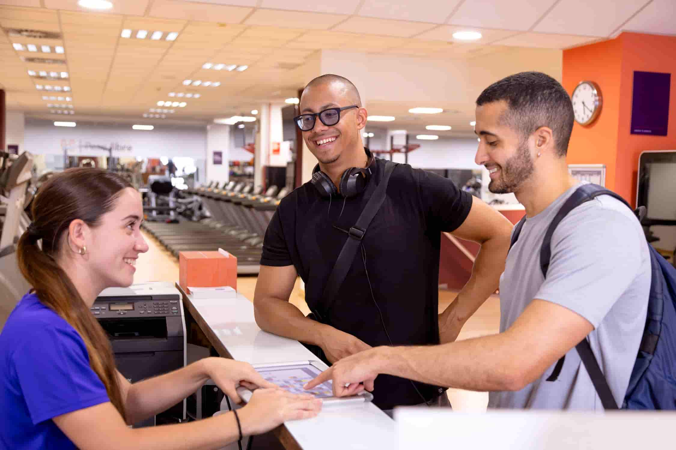 Soluções Para Lidar Com Inadimplência Em Academias - Job Cont